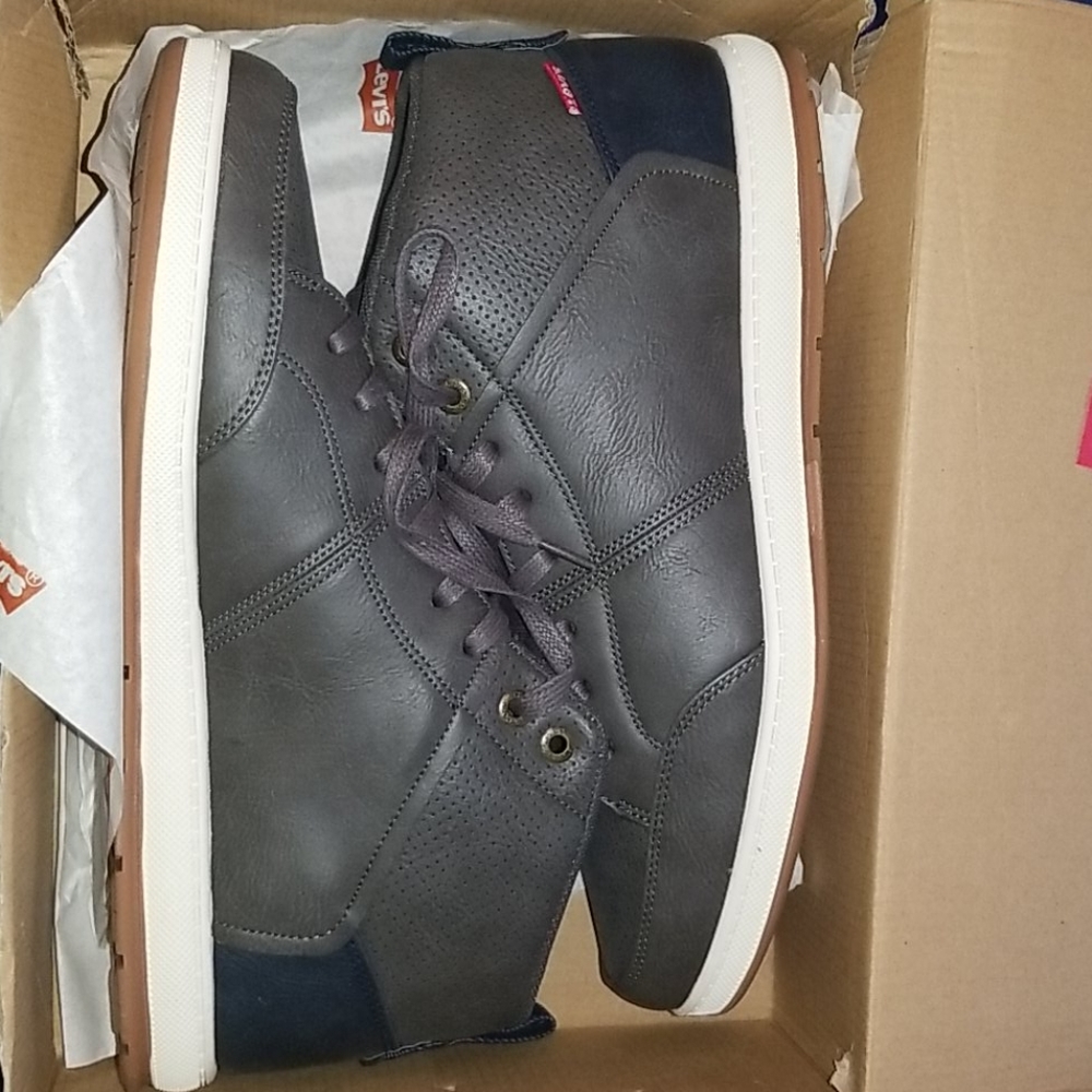 Brand New Sneaker/Shoe